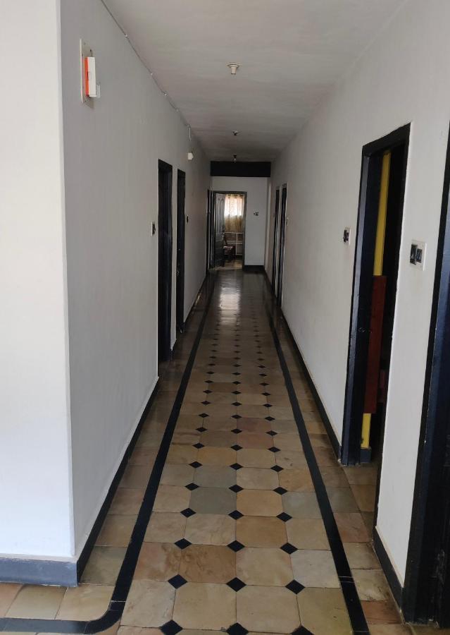 Hotel Caveri Comfort Inn Madikeri Buitenkant foto